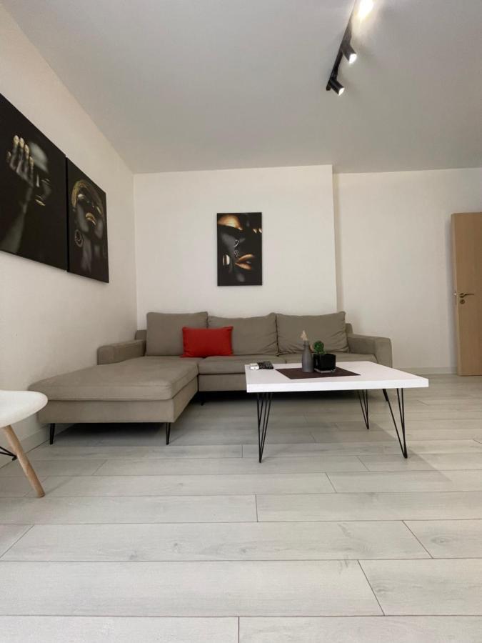 Your Apartment Tirana City Centre Buitenkant foto