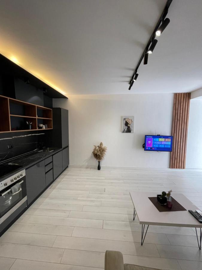 Your Apartment Tirana City Centre Buitenkant foto