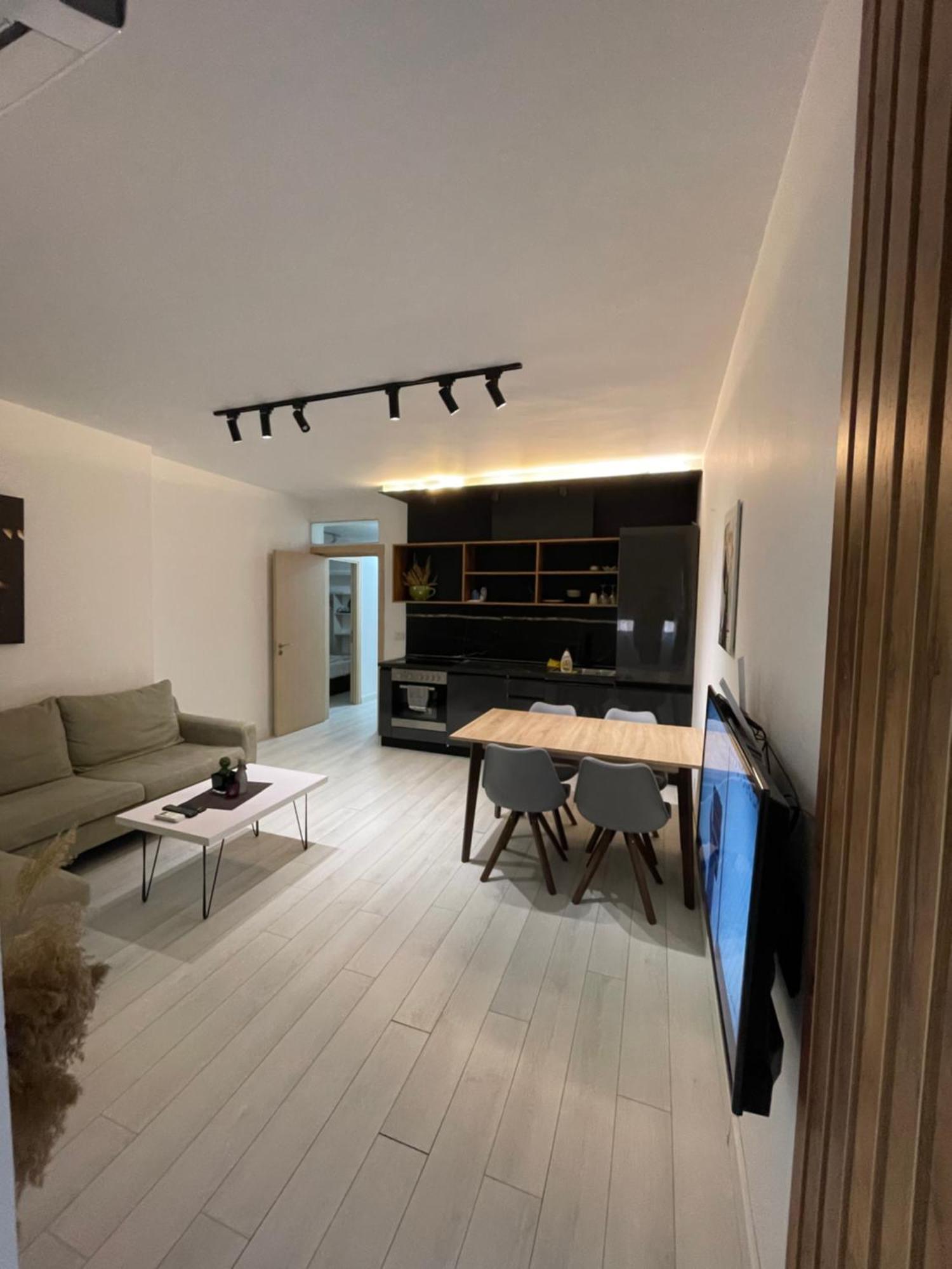 Your Apartment Tirana City Centre Buitenkant foto